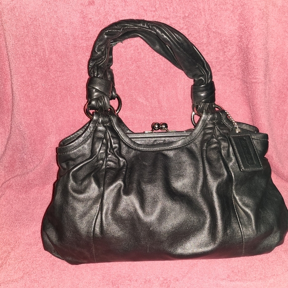 Coach - Picture 4 of 5